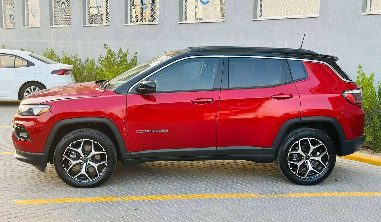 سلام عليكم للبيع او المراوس
جيب كومباس ٢٠٢٥ ماشية ٧٠٠٠ فول لمتدد عدا بانوراما منفيس باسمي بعدها بدون رقم حادث كلش خفيف حافة البنيد صبغ فقط كلشي ممبدل بيها الدعامية الامامية نفسها وبدون صبغ مكانها بغداد حي الجهاد اللاستفسار *********** واتساب
 فقط
