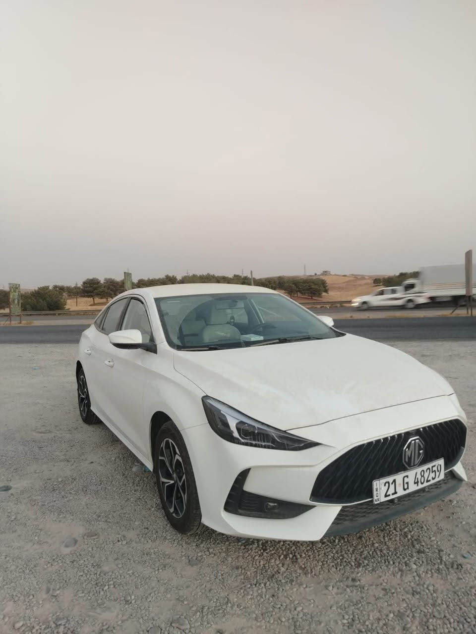 سلام عليكم
للبيع – MG GT موديل 2025 (فول مواصفات ما عدة سلايت) 🚗
سيارة بسمي تحويل و وكالة بشرط •
🔹 الموديل: MG GT
🔹 السنة: 2025
🔹 الحالة:صفر  جديدة – على وضع الشركة
🔹 الممشى: 1,300 كم فقط
🔹 الضمان: ضمان شركة 5 سنوات 
🔹 الحوادث: خالية من أي ضربات أو صبغ
المواصفات

 • محرك قوي اقتصادي بالوقود
 •كير أوتوماتيك
 • شاشـة لمس كبيرة
 • نظام Apple CarPlay & Android Auto
 • كاميرا خلفية + حساسات أمامية وخلفية
 • نظام تشغيل ذكي
 • تحكم من المقود
 • مثبت سرعة
 • نظام دخول وتشغيل ذكي (بصمة / زر)
 • مكيف قوي وفعال
 • مقاعد مريحة 
 • إضاءة LED أمامية وخلفية
 • أنظمة أمان متكاملة (ABS – ESP – Airbags)
 • عزل ممتاز وصوت هادئ
 • استهلاك وقود اقتصادي جدًا

🚘 السيارة نظيفة جدًا ولا تحتاج أي مصروف
السعر //140$
عنوان// كركوك 
رقم //‭٠٧٧٠ ١٥٨ ٣٦٧٥ كركوك, العراق
