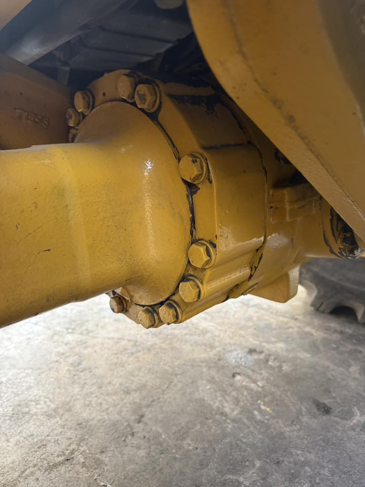 شفل كاوسكي 60Z7 
موديل 2021 
محرك 4 سلندر سوبر 
لونه بلادي بدون صبغ
 مشتغل 7000 ساعه 
بغداد شارع الضلال 
📞***********
