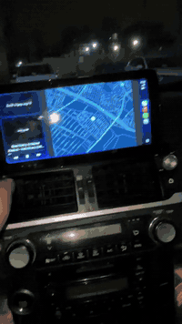 السلام عليكم للبيع شاشه مال لكزس شغاله *********** سعره 300 بيه مجال
