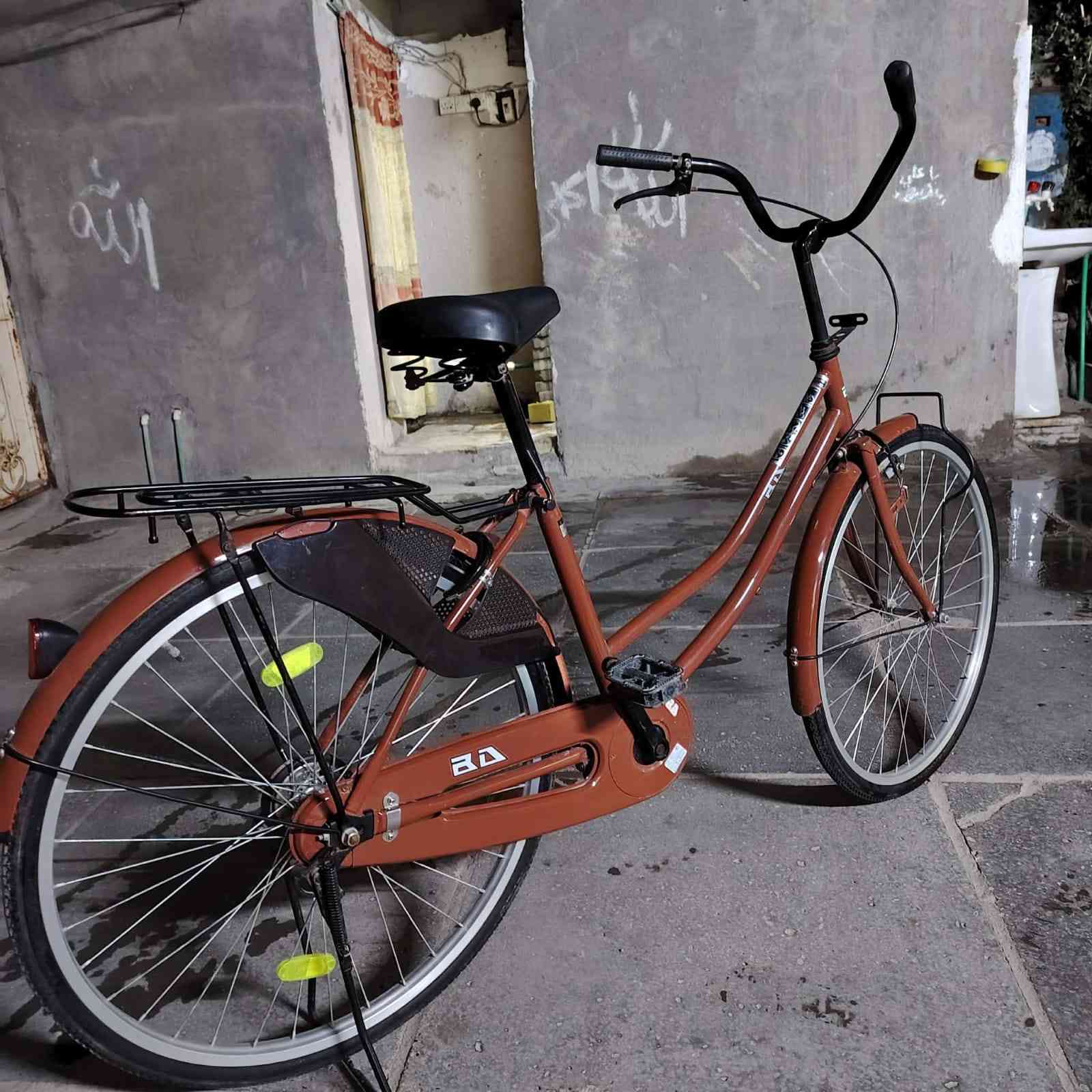 سلام وعليكم اخوان باسكل سياحي حجم26 البصره الكزيزه السعر 125 وبي مجال بصيد رقم ***********
