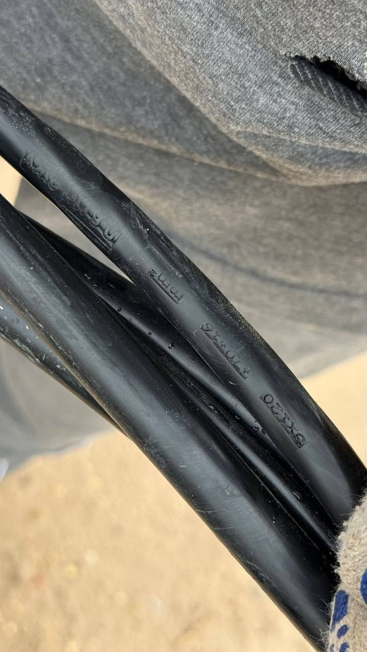 السلام عليكم ضفيرة ١٢٠تركي ٣٦٠متر جديده مامستخدمه ابد للبيع واسط العزيزية ***********و***********
