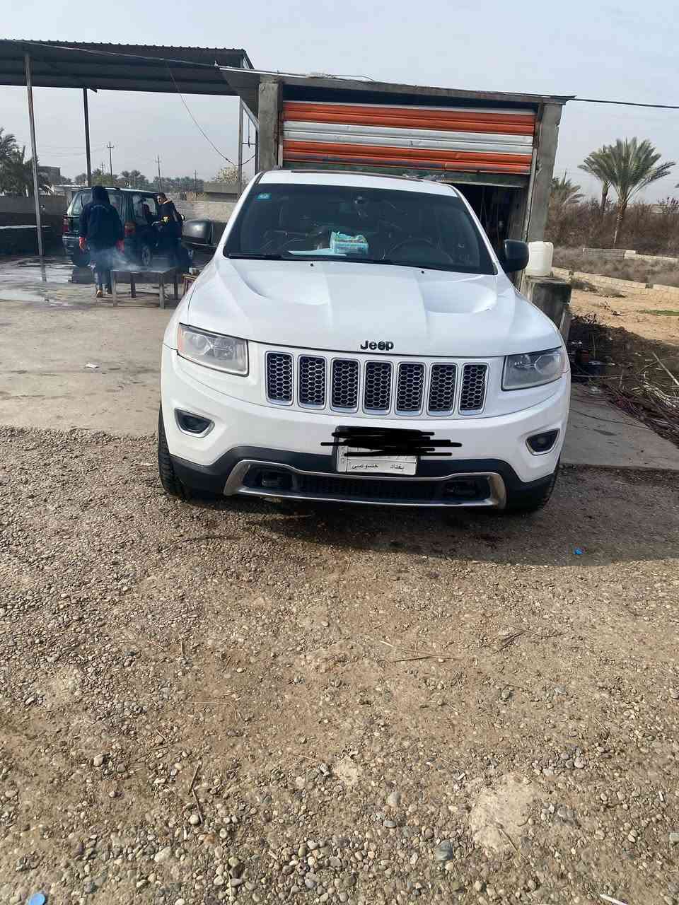 يا الله السلام عليكم اخوان جيب وارد امريكي 
موديل 14
رقم بغداد بسمي سنويه لل٢٦ شهر الثالث تنفذ 
سياره ماناقصه برغي محرك وكير واكسل كفاله كشرها بي البنيد مبدل مار SRT
وباب الجنطه بي صبغ
سياره مواصفاتها معروفه 
العنوان صلاح الدين بلد 
***********
***********
