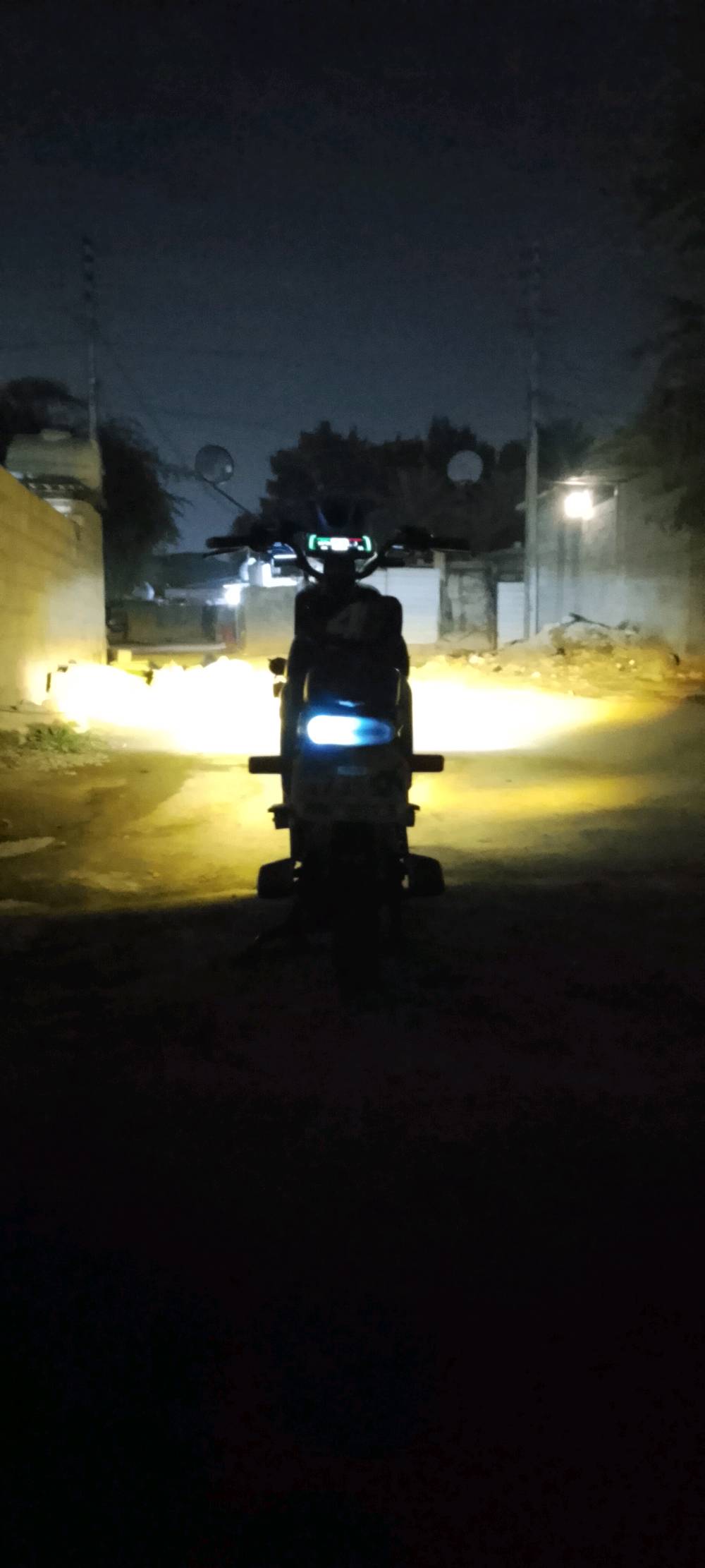 مكان بغداد الزعفرانية  ملف 2000 
5بطاريات إكبار 
موديل 2025
الهاتف ***********
