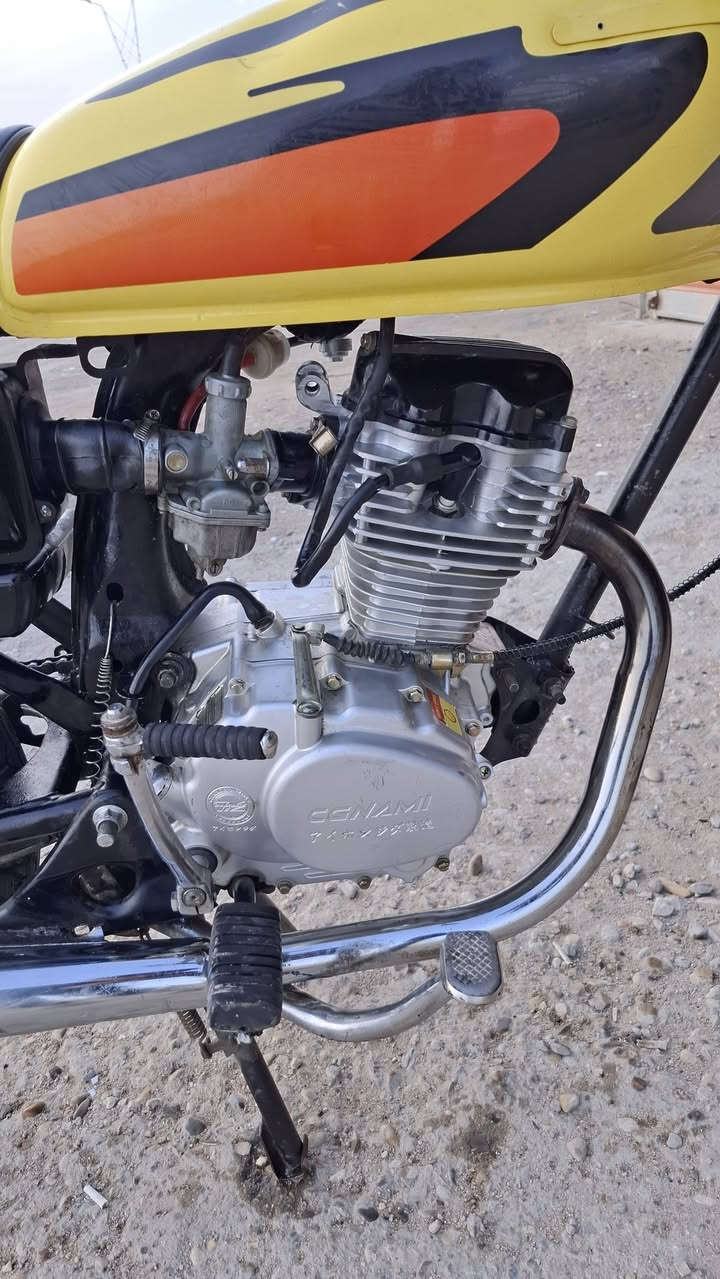 سلام عليكم دراجه البيع كلك كلك مكينه سيجي نامه طيران شلعه ومعدل تعميره 25شاصي نامه مبدل بس كور بوشه وبستم بلادي السعر 450 وبيها مجال قليل ***********
