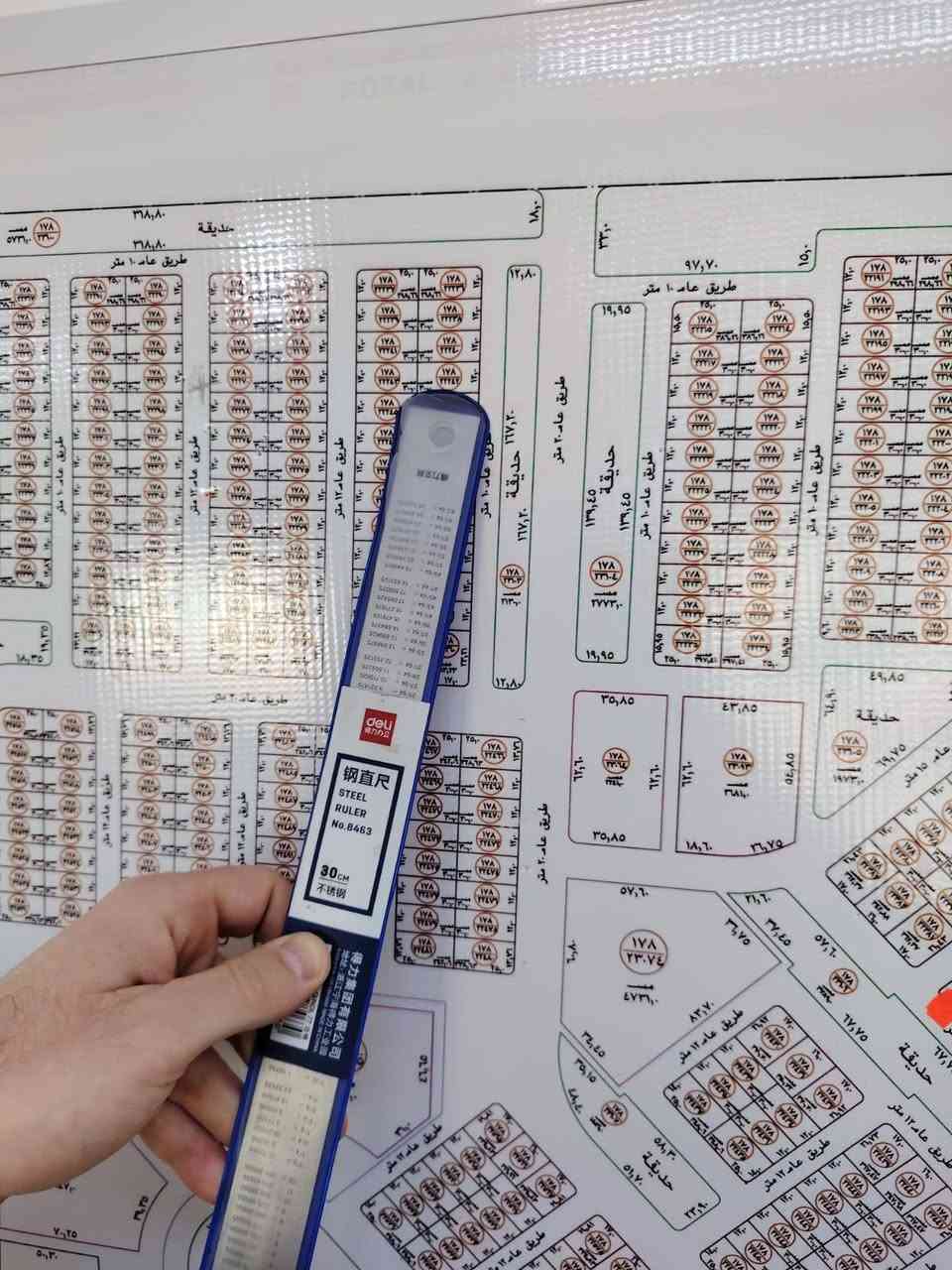 قطعتين أرض في توزيع النفط في الحقلانية مساحة كل قطعة 300م
رقم القطعة الاولى/22240 على شارع 10بصف الحديقه
ورقم القطعة الثانية/22281 على شارع 12
سعر القطعتين 5,500 مليون/ خمسة ملايين وخمسمائة الف دينار
عنوان المكتب/الانبار/حديثة/حي العسكري/مقابل أسواق علي نصيف قرب دائرة شبكات حديثة 
للاستفسار الاتصال على الرقم ***********
