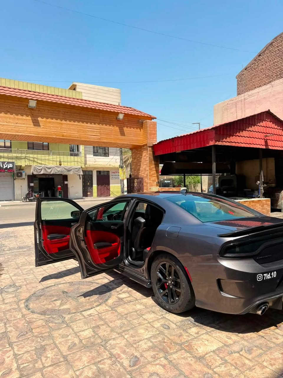 السلام عليكم  
جارجر اسكات موديل ١٦
محرك ٨سلندر ٦٤٠٠
السياره فول ما عده الفتحه خزن كشنات تدفئه تبريد كهرباء
السياره وارد امريكي حادث جاملخ امامي و ايرباك الستيرن 
البنيد مبدل فتحت السياره محتاجه بس حداديه كير مكينه مكفول


**إذا كنت صاحب هذا الإعلان وتريد حذفه لأي سبب، رجاءا أرسل رسالة إلى الدعم الفني**