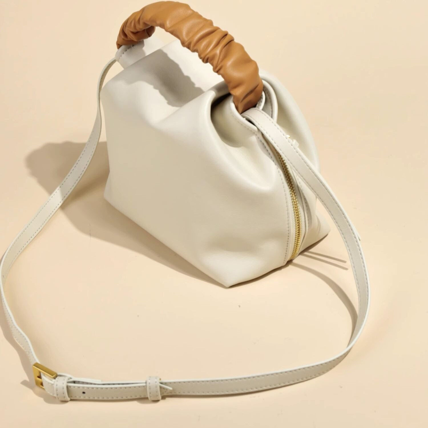 جنطه ماركه السعر خاص


**إذا كنت صاحب هذا الإعلان وتريد حذفه لأي سبب، رجاءا أرسل رسالة إلى الدعم الفني**