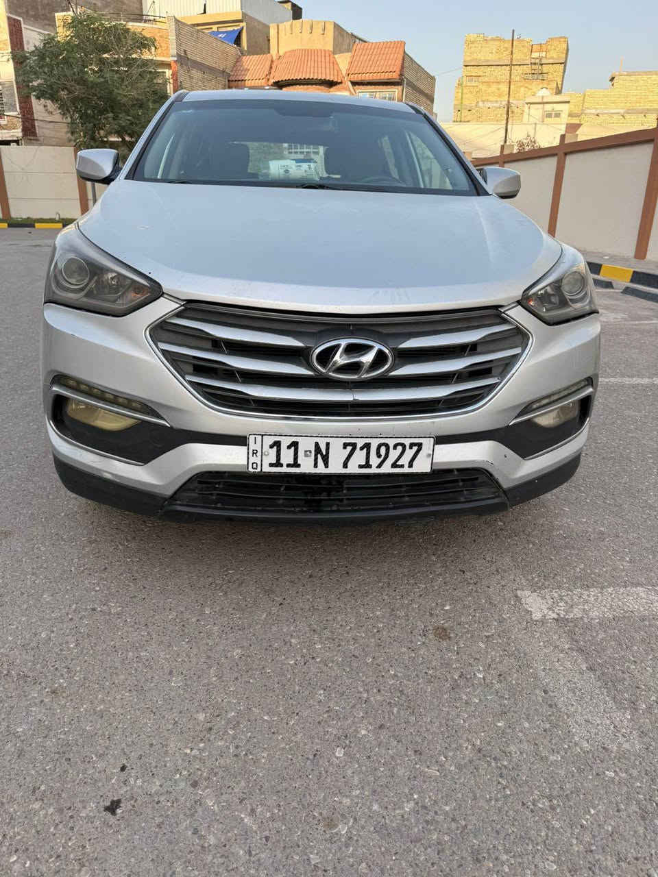 سلام عليكم هونداي توسان 
موديل 2018
واريد امريكي 
مبدل بيه جاملغ وبنيد 
صدره امامي والخلفي نضيف
*********** بغداد, العراق
