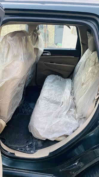 السلام عليكم جيب لاريدو 2011 بغداد بسمي 
بيها صبغ احزام 
رايدها 130 وبيها مجال 
العنوان بغداد الدوره 
***********
