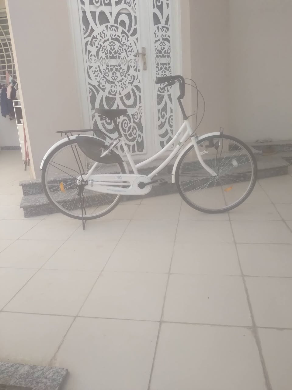 سلام عليكم بايسكل بيدي امتياز ياباني حجم ٢٦ لون ابيض مميز جديد بعنى الكلمه استعمال قليل مكان النجف الاشرف مقابل بنات الحسن لركن رقمي***********
