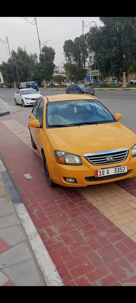 السلام عليكم سبكترا للبيع 2009 حادثها جاملغ خلفي بدون دواخل رقم السياره بابل مكان السياره كربلاء باسمنا السعر 78 ورقه وبيها شويه الهاتف ***********..***********
