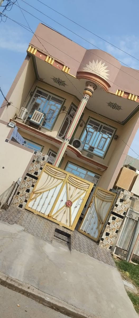 السلام عليكم دار للبيع المساحه 175 العنوان الثورة الثالثة للاستفسار الاتصال على  ***********
