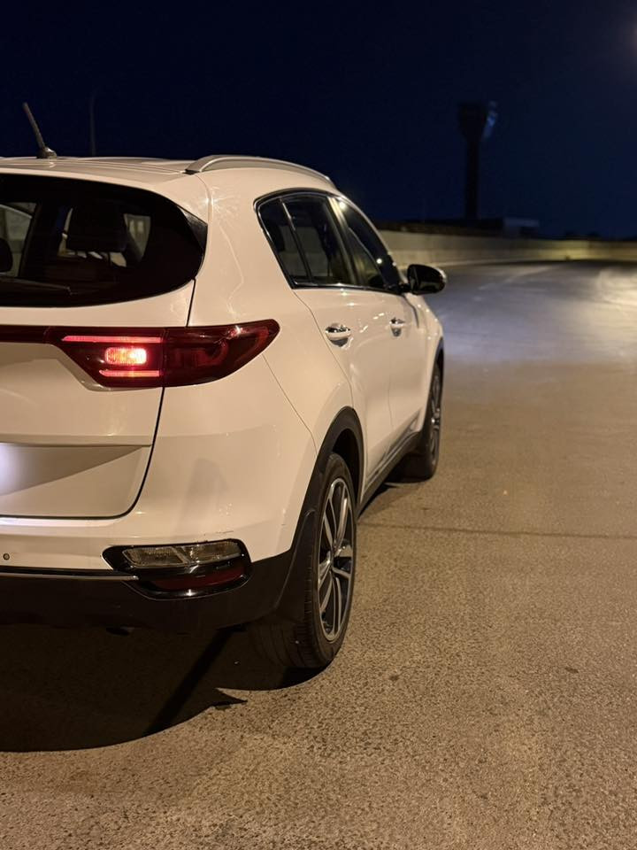 تم تنزيل لسعر لسبب مستعجل عل بيعه ‼️

سبورتج _ (خليجي)

موديل :2020

محرك 2000دوش

ماشيه :91 الف كيلو 

تبريد قطعتين ✅

سويجين✅

كامرة خلفيه ✅

شاشه اندرويد✅

اشارات ترحيب✅

تحكمات ستيرن ✅

مري شفط✅

حساس امامي خلفي✅

لسيارة مابيهة نقص 
صدر جديد‼️
ادامه كامله ‼️
تخم تايرات جديد‼️

سعرهة :195
***********
