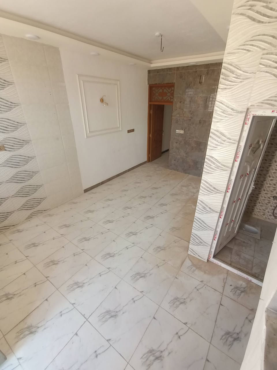 دار للبيع [  50م  ]  حي الوفاء  مكان مميز 
طابقين درجه اولى  

الطابق الاول 

غرفة نوم + صاله + مطبخ + صحيات

الطابق الثاني 

غرفة نوم   +  صاله  +  صحيات 

السعر [ معروف واي استفسار  اتصل على الرقم

***********
