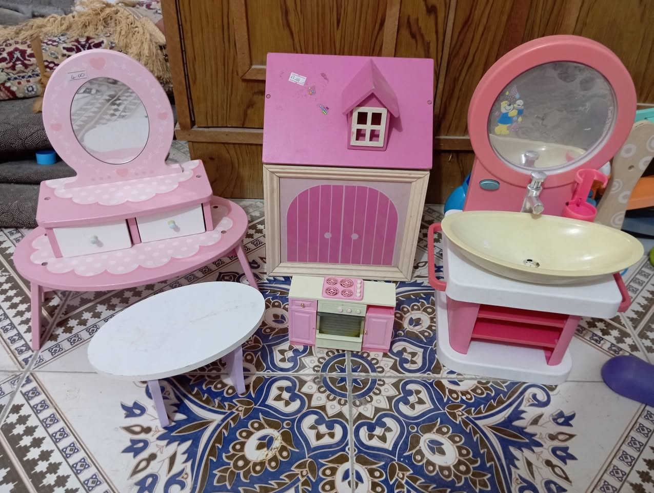 سلام عليكم بيت مصغر   متكامل من قل لقطع 
المغسله وطباغ تفاعلي 
سعره 100
***********
