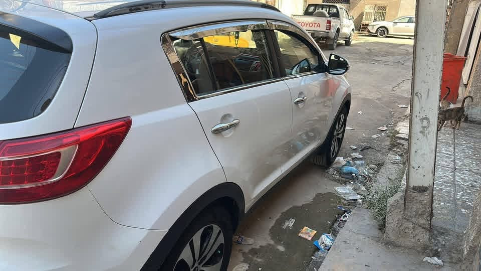 يا اللّٰه سلام وعليكم كيا سبورتج موديل ٢٠١٤ خليجية سيارة كفالة عامة ما عدة بارد بجاملاغ الأيمن شبر تقريبن + رصعة بصندوك كير محرك تبريد وضع الشركة سيارة ماشية ١١٧ بسمي تحويل ثاني يوم ارقام او سنوية أو هزة جدد مكان السيارة بغداد الجديدة سعر $150 أو بيهة
مجال الطيبين للاستفسار ***********
