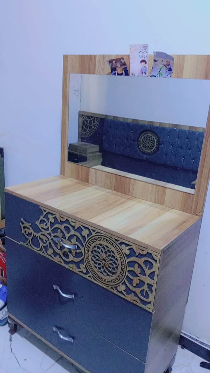 قيم واخذ. مستعجل ع البيع. نظيفه جدا
***********
