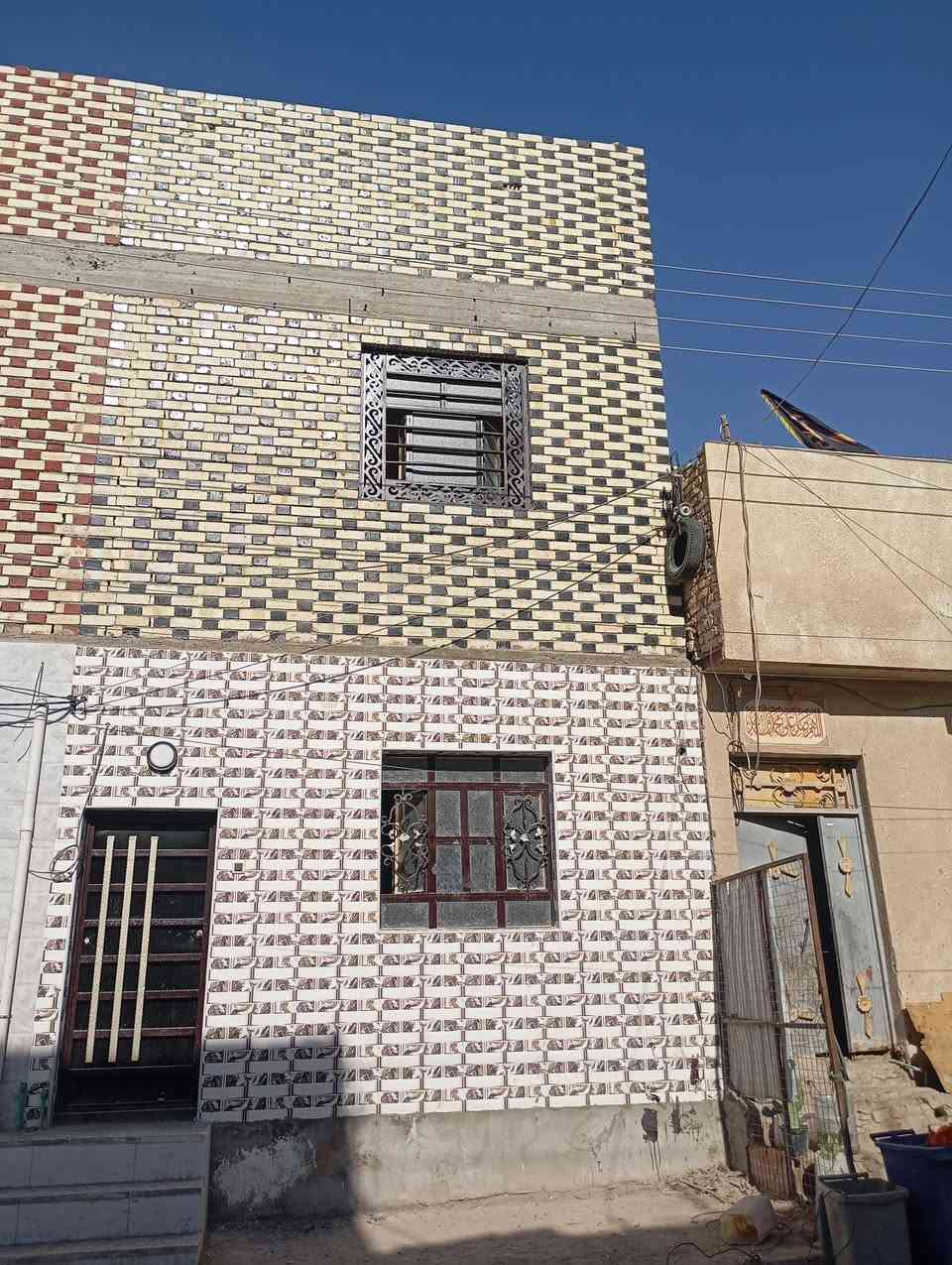 اللهم صل على محمد وال محمد عندي بيوت للبيع في النجف الاشرف الاسعار من 125 مليون إلى 800 مليون الاتصال ***********
