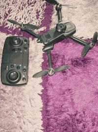 السلام عليكم طيارة درون تصوير المناسبات تربط على اي جهاز ان كان أندرويد أو آيفون كلش عادي طيارة عل شحن سعرها 35 الف وبيها مجال العنوان بغداد البلديات تقاطع الكهرباء رقمي ***********.الطيارة انت تستخدمها تفحصها وتاخذها وتروح إذا اي خلل بيها انطيك ياها بلاش و للعلم اني مآخذها قبل شهر وياها غراضها الاحتياطية والله العضيم كلش حلوة وجميلة …….👌🏼👌🏼👌🏼@
