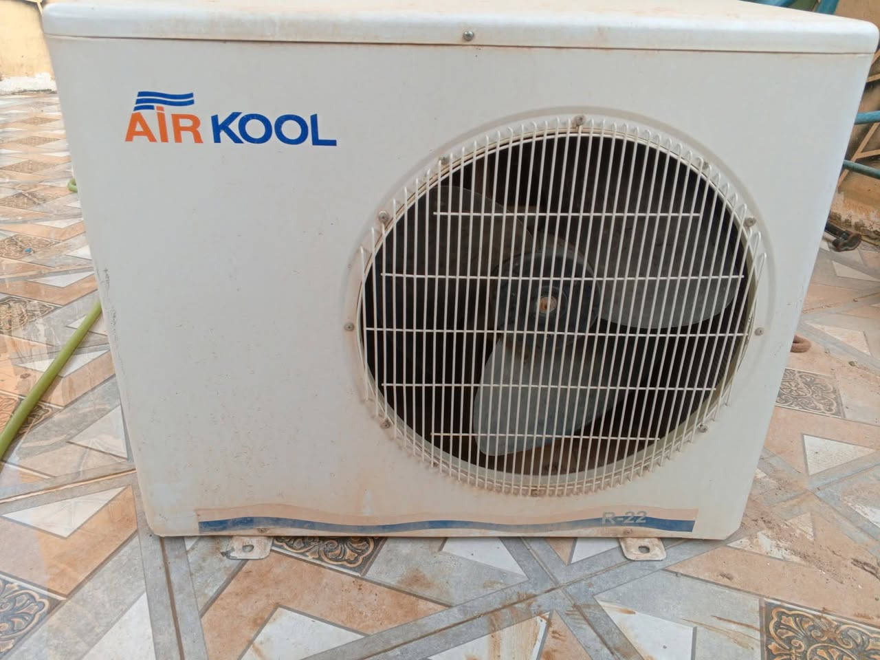 السلام عليكم
سبلت عدد 2
الأول ابو طنين تبريد فقط ب200الف
الثاني ابو طن ونص تبريد وتدفئه 200الف
للأستفسار على رقم ***********
مكاني عانه_ شيشان _قرب جامع الحضره
