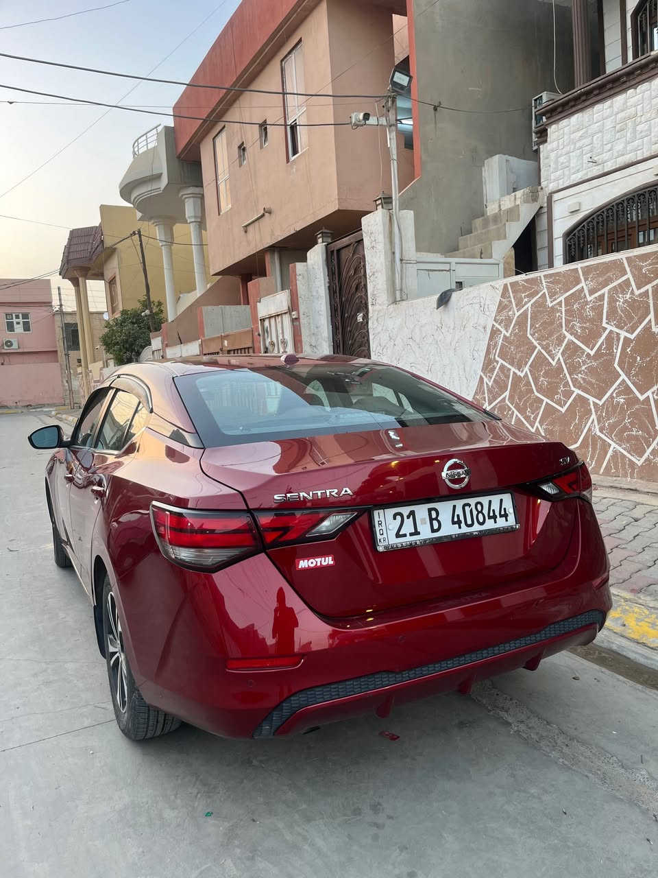 نيسان سينترا موديل 22 سنويه هزه بطاقة بنزين كله جديد حتدثها جاملخ وبنيد مبدل فقط بدون دواخل السعر 135 وبيها مجال للاستسفار *********** ماعندي ماسنجر بس واتس
