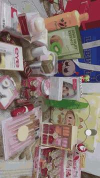 أجمل عروض راس السنه كل هذا بس بسعر 20وتوصيل مجاني لمجيع محافظات العراق البوكس كامل متنوع من مكياج وعنايه ب البشره للحجز اتصل ع الواتساب ***********
