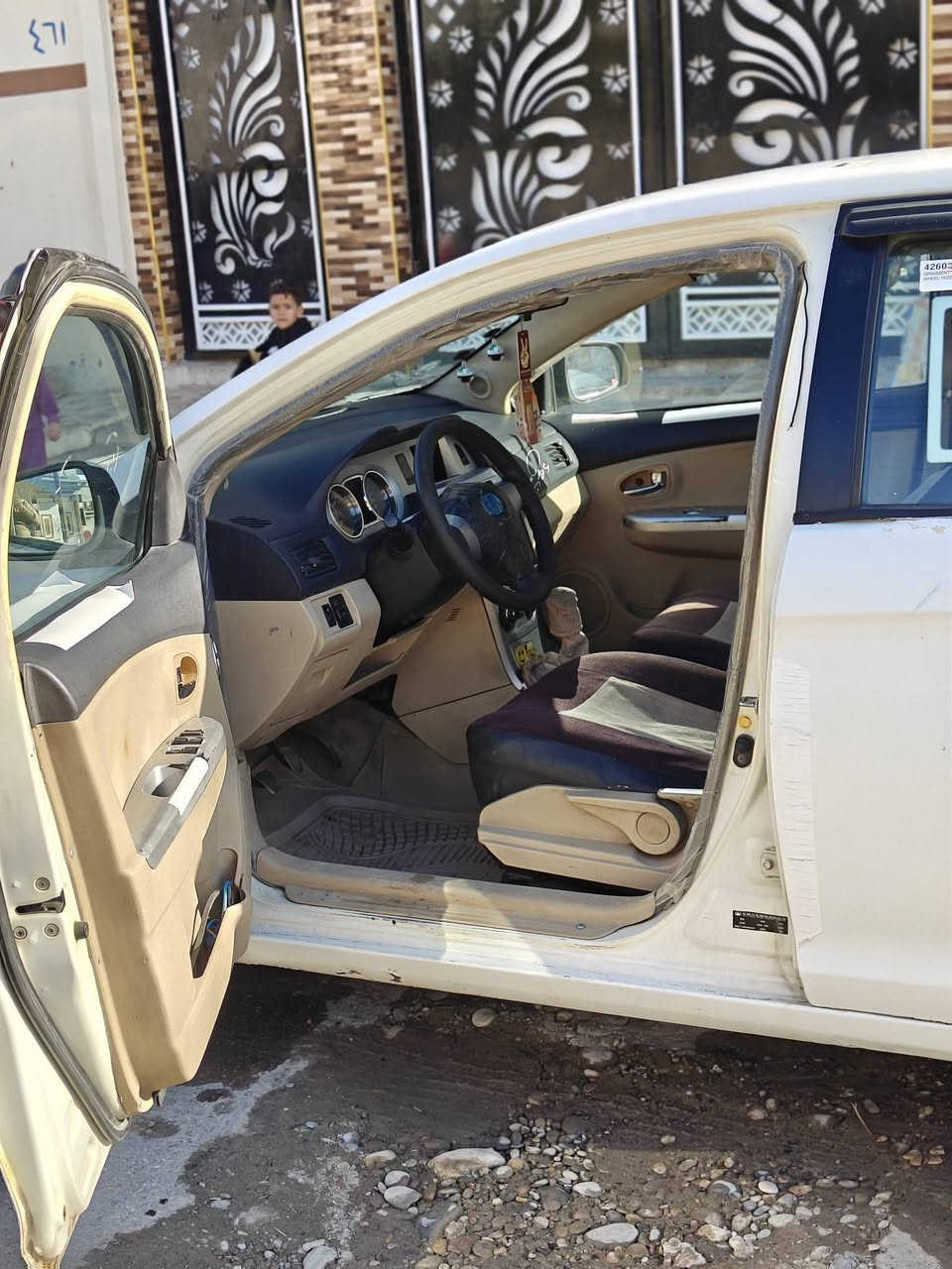 كريت ويل موديل 2011  رقم بغداد مشروع وطني شرعيها بالموصل تتحول بالموصل  شرط الوكاله والتحويل .⛽ كابون بانزين بيها   سياره مصبوغه حزام بيها تلقيطات بسيطه  محرك 16 كير عادي  تبريد ثلج ثدفئه شغاله استيرن مع بور جدد طخم جديد باتري جديد تايرات امامي جدد مشتريهم  السعر 45 بيها مجال 
للاستفسار ***********
