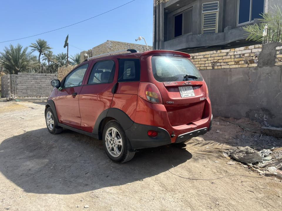 السلام عليكم شيري اكس وان 2014سياره كافله من الصبغ والضربه سياره كامله تبريد وحداديه وكير خير من الله وتخم تاير وكهربياته كله شغاله سنويه 29 تحويل مباشر فقط لستيك ولف مكان السياره حله مركز ***********السعر 45 وبيه مجال
