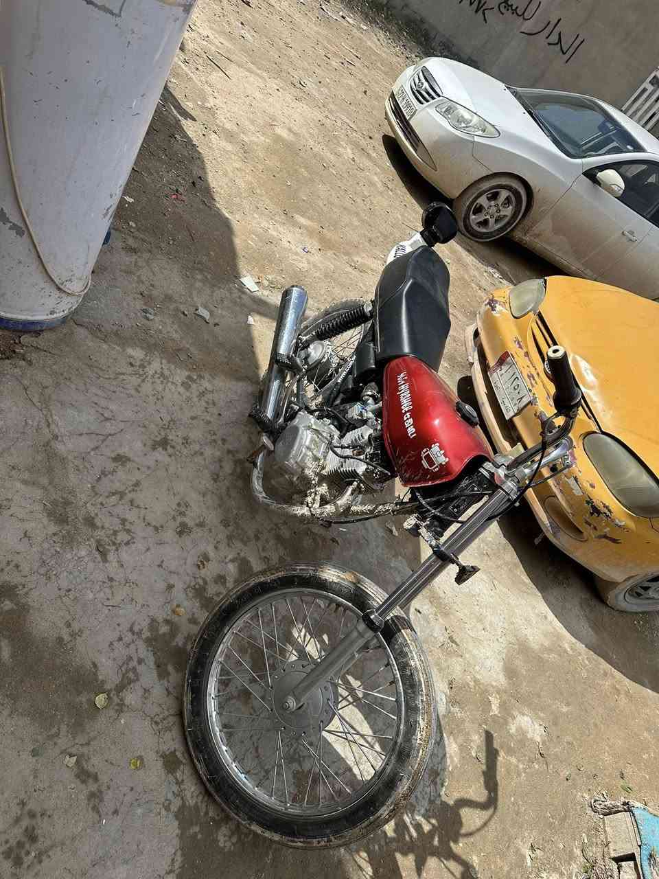 أربعه كير ٢٥ نضيفه سعر ٥٥٠ مكان شارع مطار قديم ***********
