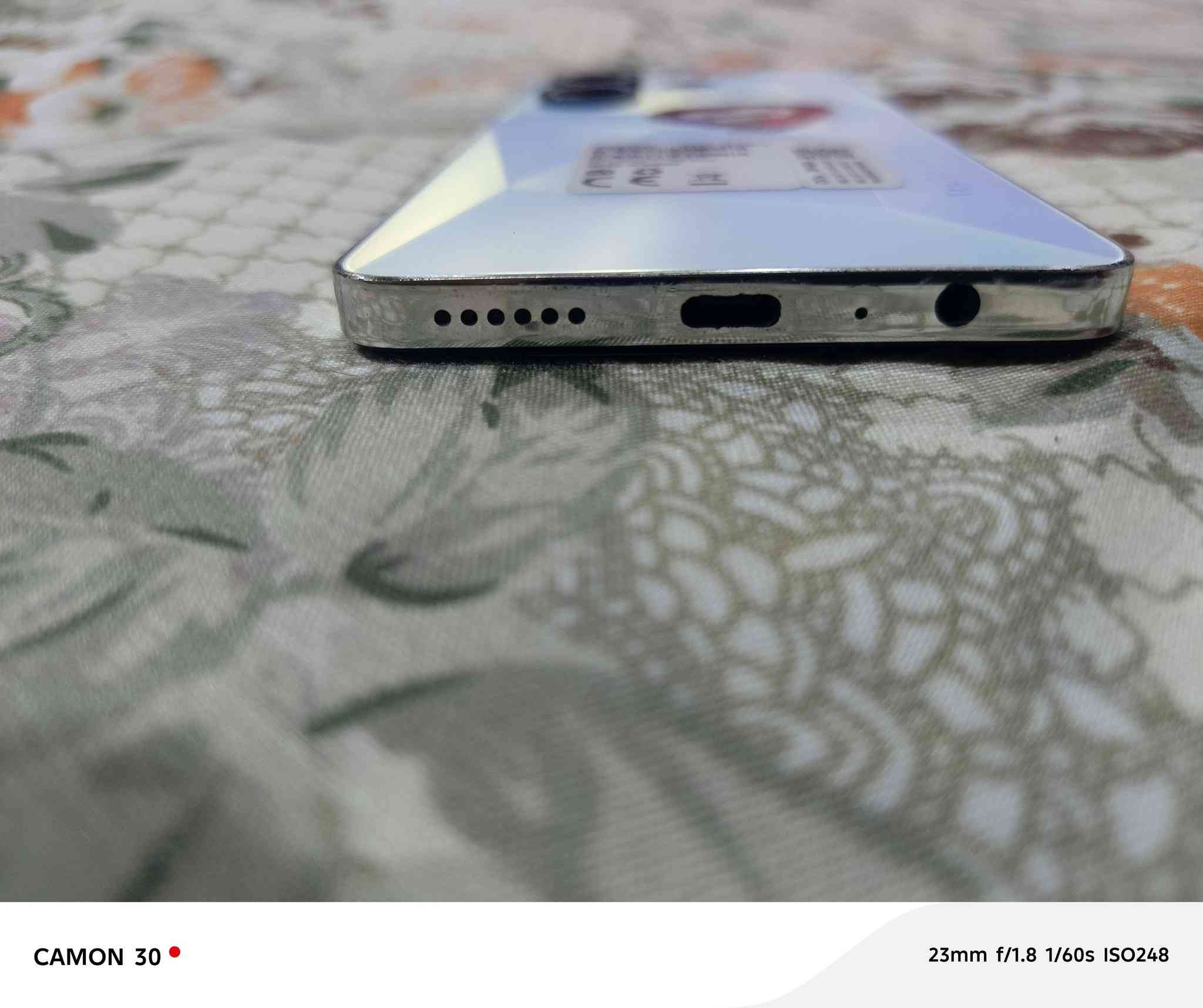 السلام عليكم
تكنو كامون 20برو فايف جي
بيع او مراوس مع ايباد وانطي فرق

ذاكرة 256
رام 8+8__16
معالج جي 99
الكاميرا الخلفيه 64ميك 
كاميرا اماميه 32ميك
بطاريه 5000/الاف ملي ام 
شاشه 1080=2400

اصدار 14
الجهاز نضافه 100/100
مع كامل ملحقاته
السعر 200الف قفل 
العنوان بصرة قبله شارع السوق الكبير
***********
***********
