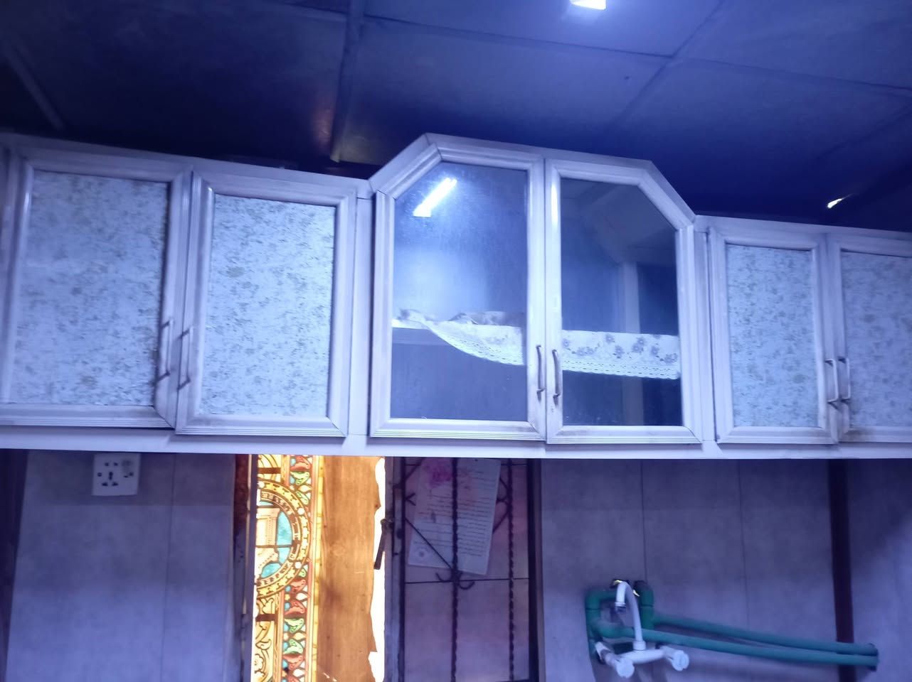 السلام عليكم كاونتر تعليك فقط معا عارضه كويتي نضافته100% سعره 150 البصره _ الحيانيه وتساب 
***********
