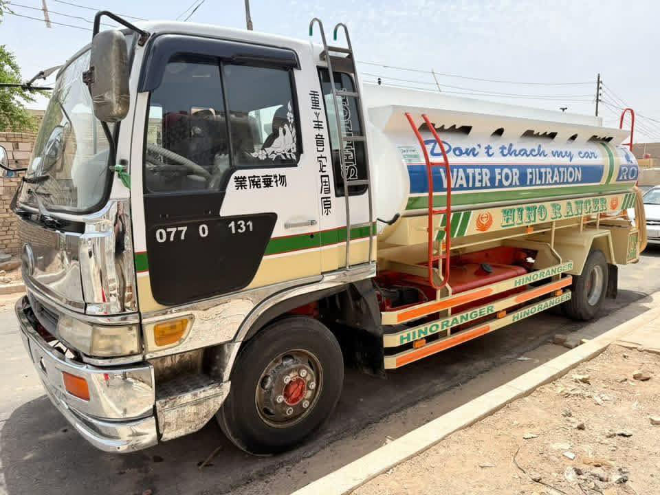 هينو انكر
الموديل 1993 
الحمولة 8.500 
حجم المكينة 80
كهربائيات شغالة
بالسنوية دنكر
رقم بصرة مشروع وطني
السعر 180 وقابل للتفاوض
للستفسار الاتصال ع الرقم
***********
اني مكلف بالنشر
