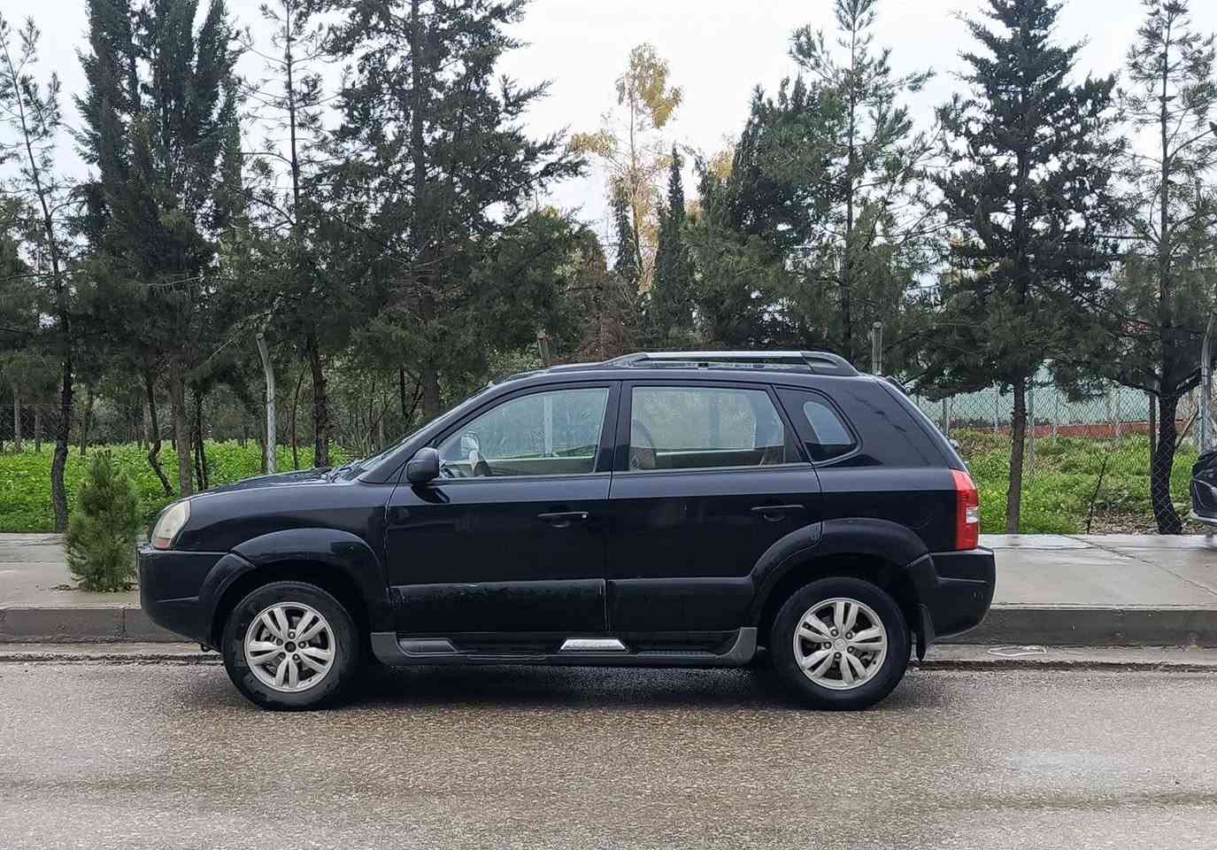 هوندا توسان 2009
باب واحد صبغ بدون حادث 
شبرين بارد
توماتيك جام کهرباء ويل كروم
رقم سليماني
سنوية جديدة لحد 2028
بيها كارت بنزين
تايرات زين
سعر 121ورقة
مكان جمجمال.
رقم تلفون/***********
ــــــــــــــــــــــــــــــــــــــــــــ

هۆندا تۆکسۆن 2009 
تاک
یەک دەرگای پەمپه
دوو بست سارد
ئۆتۆماتیک چوارجام کارەبا ویل کرۆم
ڕەقەم سلێمانی
سەنەوی تا2028نوێیه
کارتی بەنزینی  لەگەڵە
تایەی باشه
نرخی 121گەڵا

شوێن: چەمچەماڵ
ژمارە موبایل/ *********** شمشمل, السليمانية
