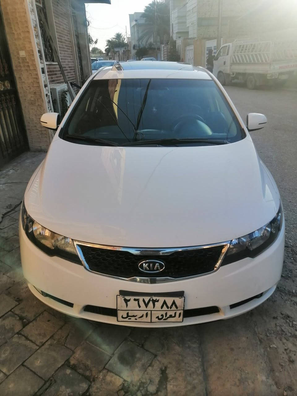 سيراتو 2012 فول مواصفات
بصمة تشغيل وابواب + 2بصمات البلادية وياهه
فتحه
فول تحكم ستيرن +شفتات
شاشة اندرويد +كاميرا دواره + داش كام
حساسات خلفية 
4 دسك +ABS
5 ويل كب
مرايا شفط + اشارة لد
محرك وكير ع وضع الشركة بدون فتح ولا تبخير
حدادية جديدة
منظومة تبريد وتدفئة جديدة
السيارة جاهزة من كل النواحي ومكفوله فقط جاملغ امامي مرخه بدون صبغ سعر ب 115$ وبيها مجال مكاني النجف
***********
