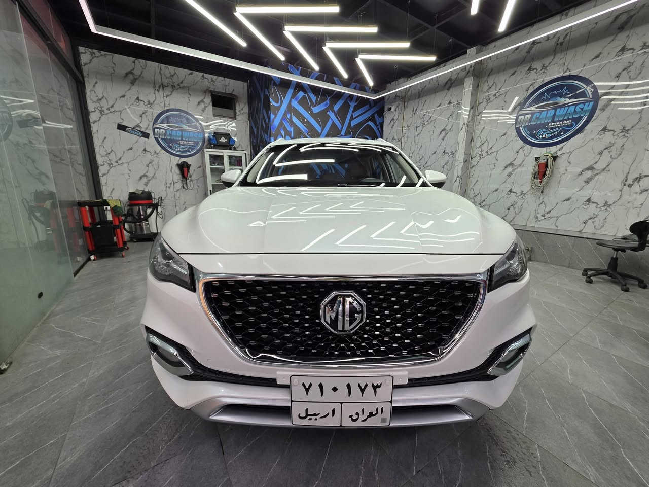 MG HS
المواصفات: بصمة ـ شاشة كبيرة - كامره - كشنات جلد - كشنات كهربائيه - كشنات تدفئة - تبريد شاشة - هندبريك بصمة - اوتو هولد - اوتوستوب - تبريد خلفي - لايتات كشافات زينون - LED امامي وخلفي - ويل كب 18 - ستيرن جلد  - تحكمات ستيرن - ثلاجة - نظام سمارت اقتصادي وسبورت - محرك 2000 توربو ـ كروز سرعة - مري كهربائية اوتو - بصمة ابواب وصندوق USB - AUX - يوجد مواصفات اخرى 

الموديل: 2021
المسافة: 41000 كيلومتر
ضمان شركة القاصد
الضرر: السيارة بدون صبغ ومكفولة بالكامل 100٪
موقع السيارة اربيل

تایبەتمەندییەکان:
✅ ستارت بە دوگمە (بەسیمە)
✅ شاشەی گەورە
✅ کامێرای دواوە
✅ کورسی چەرم
✅ کورسی کارەبایی
✅ گەرمکەرەوەی کورسی
✅ سیستەمی ساردکردنەوە
✅ هندبرێکی ئەلیکترۆنی (EPB)
✅ Auto Hold
✅ Auto Stop
✅ ساردکەرەوەی دواوە
✅ چرای Xenon
✅ چرای LED پێشەوە و دواوە
✅ ویلکەپ 18
✅ فەرمانی چەرم
✅ کۆنترۆڵی فەرمان
✅ یخچالە
✅ دۆخی Smart، Economy و Sport
✅ مۆتۆری 2000 Turbo
✅ Cruise Control
✅ مێرای کارەبایی Auto
✅ بەسیمەی دەرگا و سندووق
✅ USB
✅ AUX
✅ و زۆر تایبەتمەندی تر

📅 مۆدێل: 2021
📍 ڕێگای بڕاو: 41,000 کیلۆمەتر
🛡️ گارانتی: کۆمپانیای القاصد
✅ دۆخی ئۆتۆمبێل: بێ هیچ ڕەنگکردنەوەیەک، %100 پاک و کەفالەتکراو

*********** 
***********

