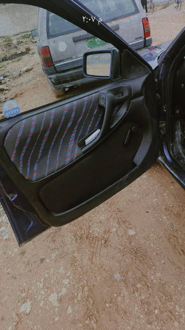 السلام عليكم سياره للبيع استرا موديل 95 كير اوتوماتيك شرعيها بالموصل تريد وكاله تريد تحويل السعر 56 وبي مجال اللي يريد هذا رقمي ***********
