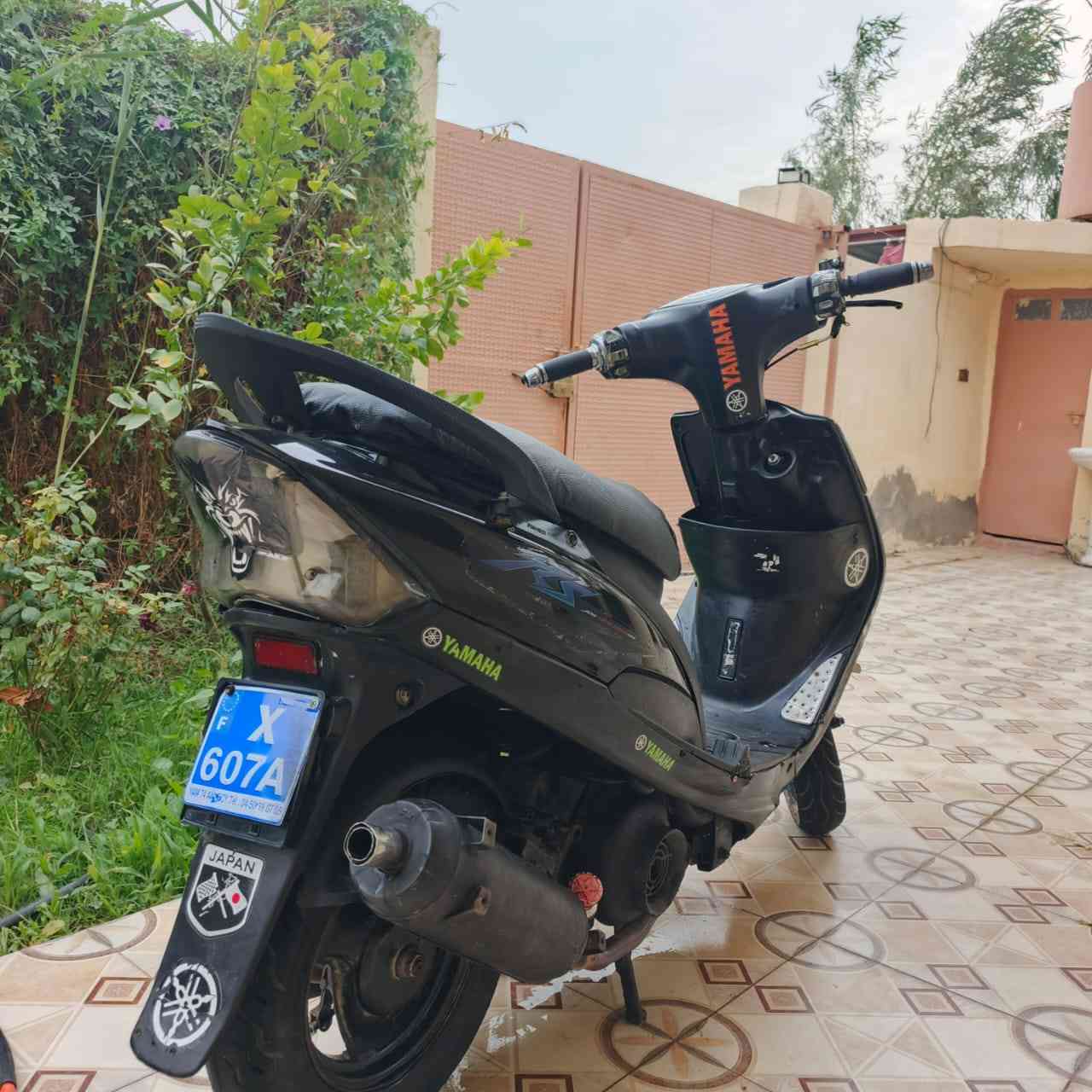 سلام عليكم ماكس للبيع كاملة مابية نقص كهربائيات كلهة شغلة مكينة ناعمة 49بلادي تيارت جدد صلنصة FMالدراجة حلوة او كاملة مكملة ***********
