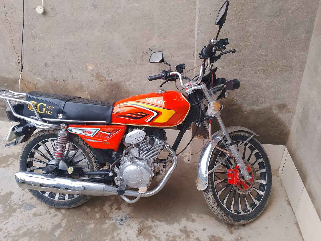 سلام عليكم للبيع موديل 25 دراجه جديد اسويج او بصمه سعر 900اوبيهه مجال مكان تاجي سبع البور ***********.       ***********
