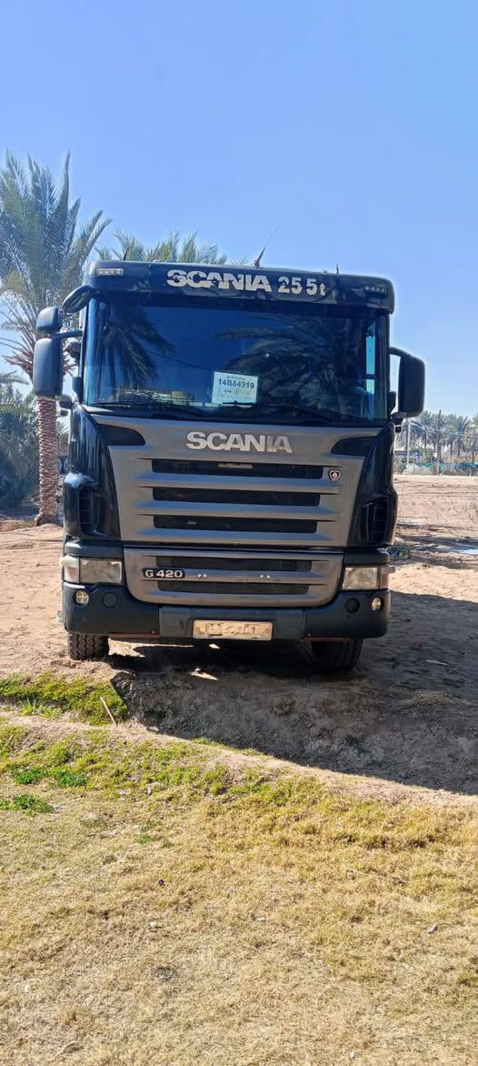 للبيع بومه عكرب كوريه موديل 2011رقم بصره بسمي مكينه 6 انجكسن اربع خطوط كير اتماتيك  عرجه كلج مجموعه ورده حديثه تخم تاير ***********
