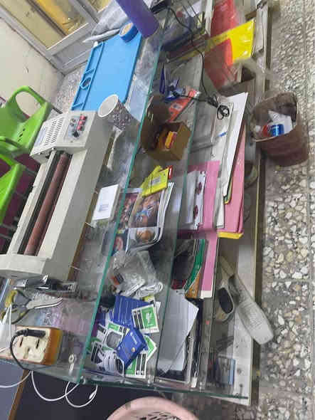 سلام عليكم فاترينات للبيع مستعملات سعر الوحدة 60 الف عدد 10 
وعندي ميوزه جام و ميز خشب تفصال 
للتواصل *********** النجف
