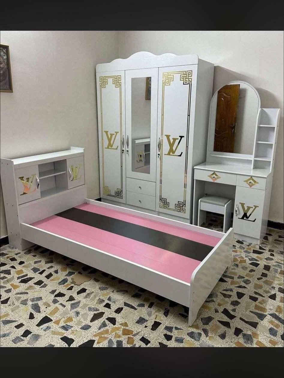 كنتور 
ميز مراية 
سرير 
بموديلات متنوعة واسعار مختلفة 
للحجز والاستفسار مراسلة الصفحة 
#يوجد توصيل لكل محافظات العراق


**إذا كنت صاحب هذا الإعلان وتريد حذفه لأي سبب، رجاءا أرسل رسالة إلى الدعم الفني**