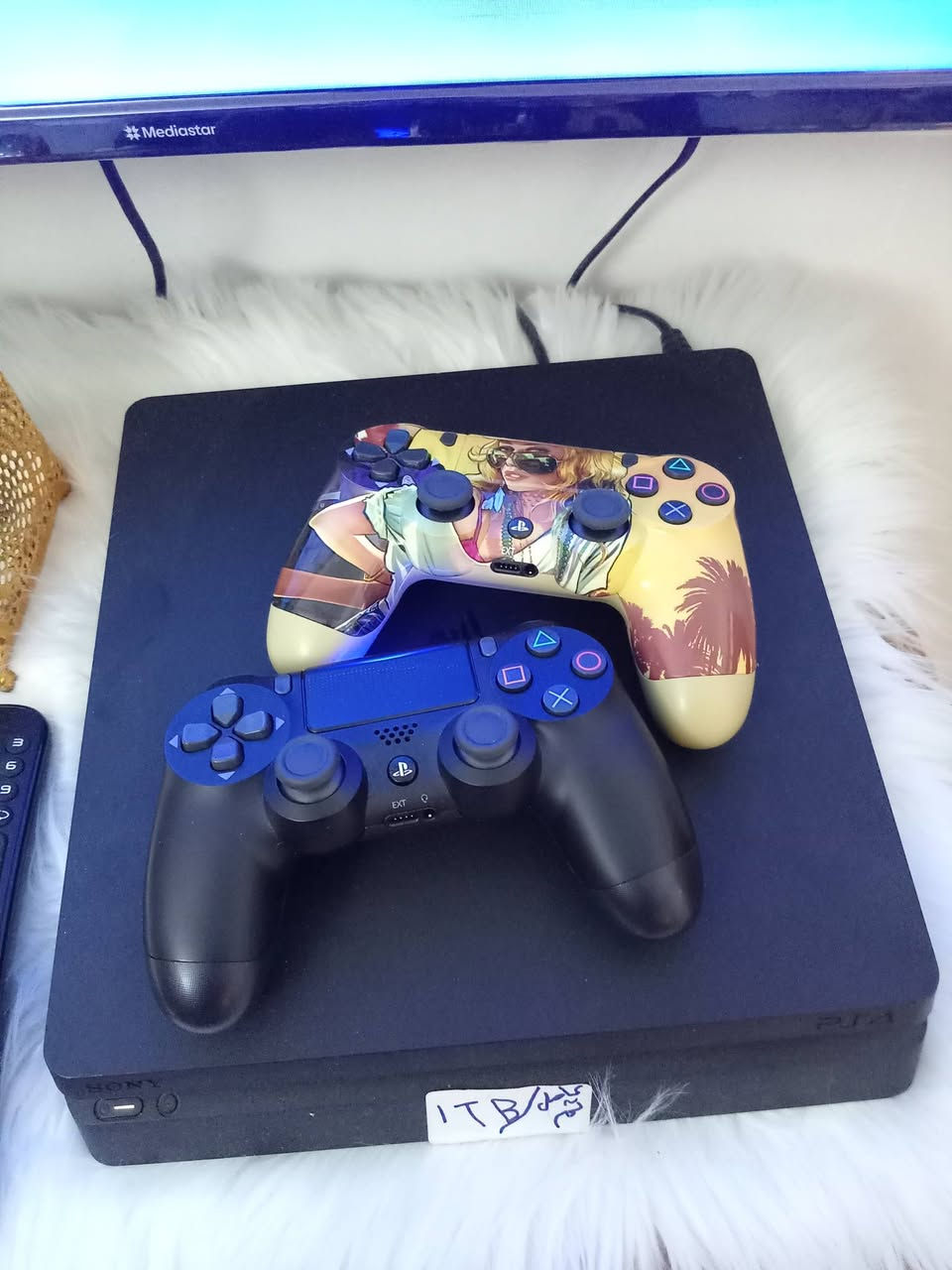 اتاري 4 البيع ***********
