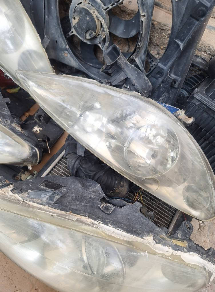 السلام عليكم عندي غراض بيجو فرنسي 307 (١ راديتر مي ،راديترات تبريد٢ ،مازدات ٤ ،حاضن رئيسي للتبريد هوه ول مروحه ، شوته كامله مع هوز،بكلايتات خلفيات ٢ تعبانات ؛ دسكات اصليه ؛عبوه جاهزه مع الفيتبم السعر كلهن ب٢٥٠ العنوان كربلاء للستفسار *********** كربلاء, العراق
