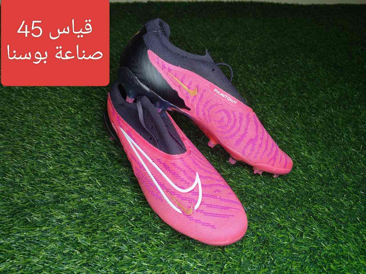 احذية ستد وتارتان
القياسات موضحة بالصور 
سعر القطعة 20 الف
التواصل خاص او عالرقم ***********
