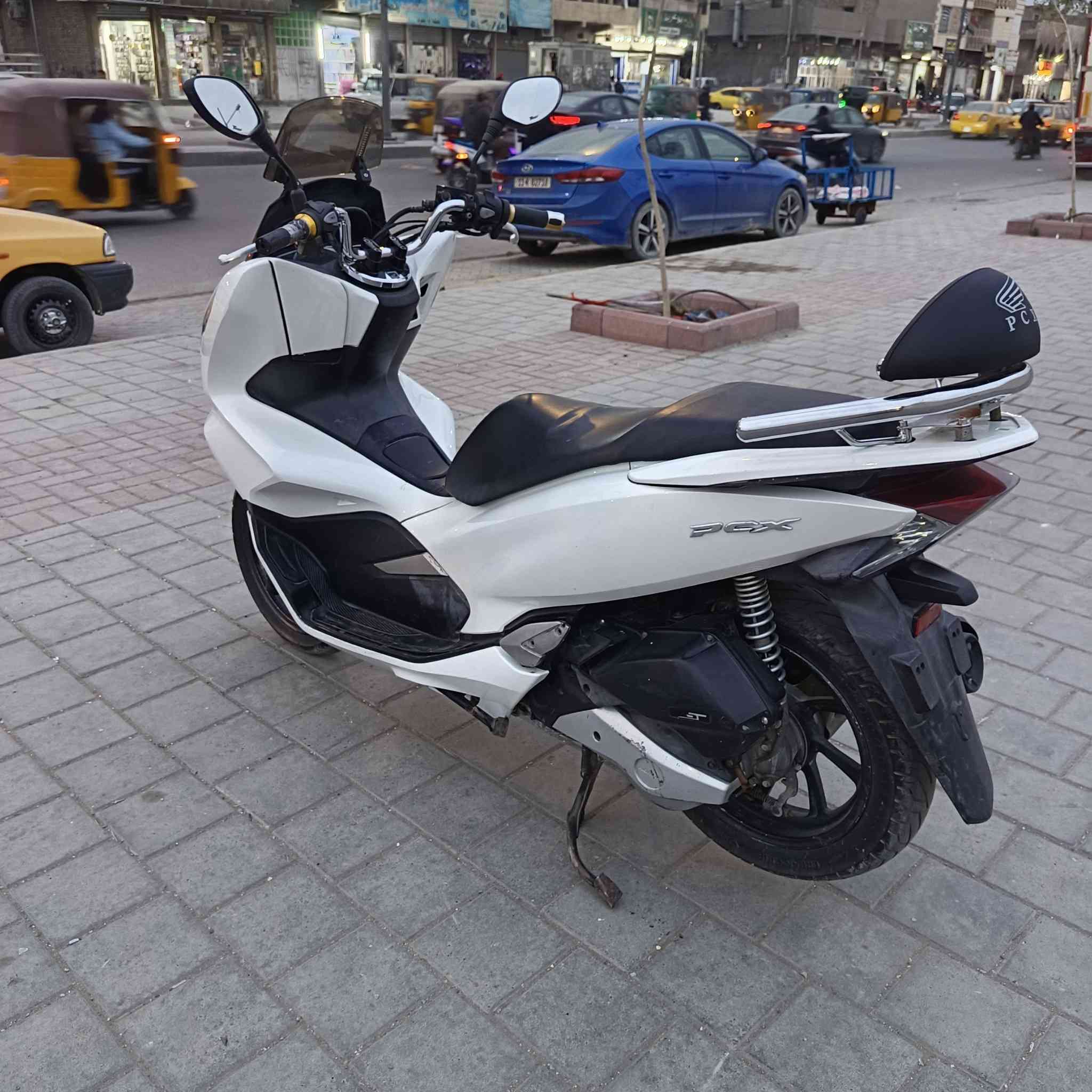 شباب سلام عليكم درجة بي سي اكس جيل ثالث دراجة .جديدة.مال رمبه.مكفوله كفالة عامه.اي نقص مابيه مكينة ناعمة شلعه ومعدل مكاني بغداد الاستفسار عله هاذ رقم ***********
