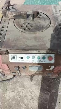 البيع عواجه حجم 36 وكتر حجم 42  نضاف بلاديه على وضع شريكه 07821395225