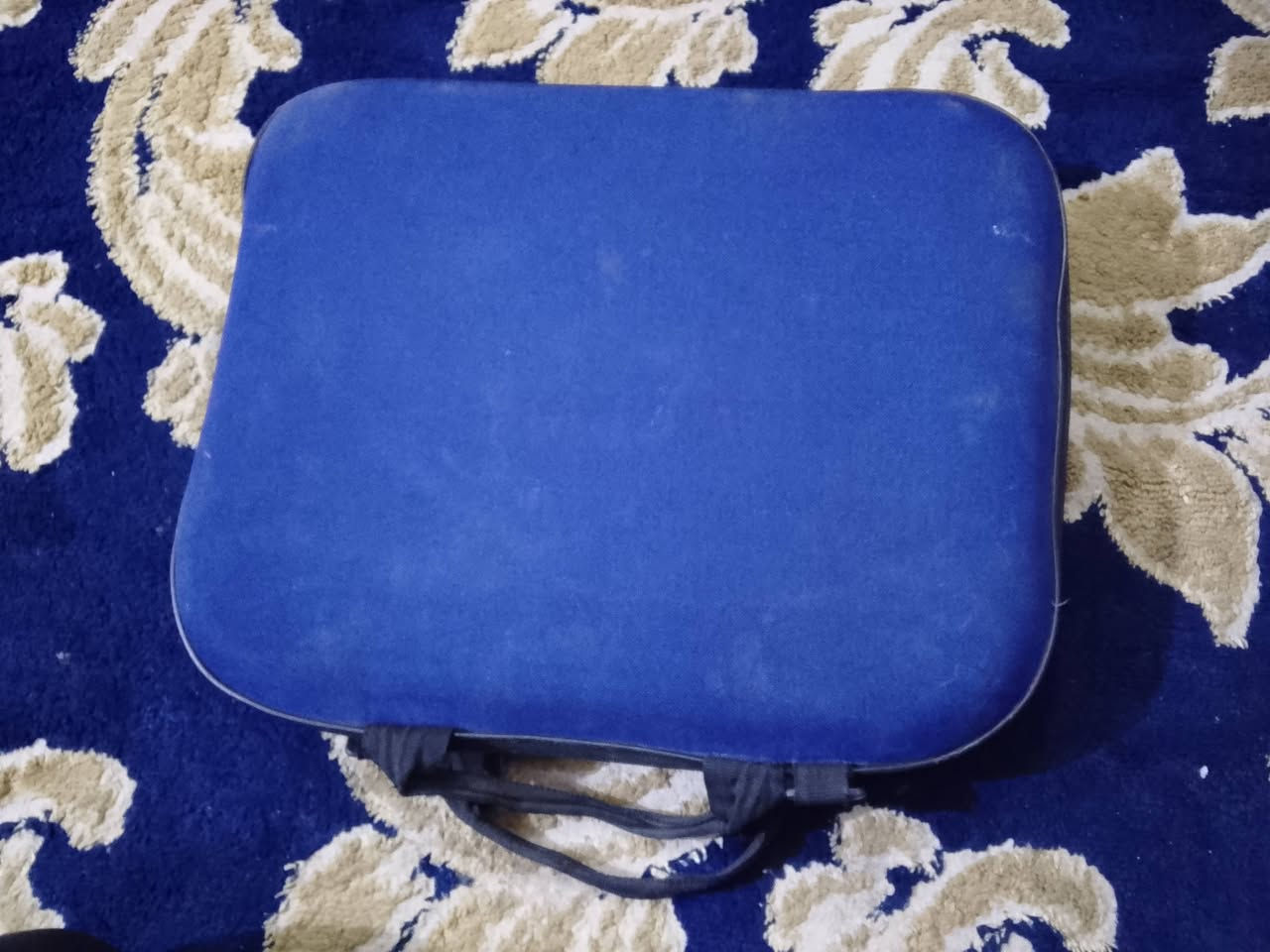 🚀 لابتوب للبيع استعمال قليل— فرصة ما تتعوض!
إذا تدور لابتوب سريع ونظيف ويخدمك بالشغل أو الدراسة بدون وجع راس… هذا اختيارك الصح 👌
✅ شغال 100% بدون أي مشاكل
✅ استخدام خفيف ونظيف جدًا
✅ مناسب للدراسة، الأوفيس، التصفح، والأعمال اليومية
✅ بطارية جيدة وأداء سريع
✅ جاهز للتجربة قبل الشراء
💰 السعر: 100 ألف فقط (سعر نهائي ومغري)
📍 التسليم يد بيد
📩 للجادين فقط — راسلني خاص
الكمية قطعة وحدة… اللي يسبق ياخذها!
وبيه مجال


**إذا كنت صاحب هذا الإعلان وتريد حذفه لأي سبب، رجاءا أرسل رسالة إلى الدعم الفني**