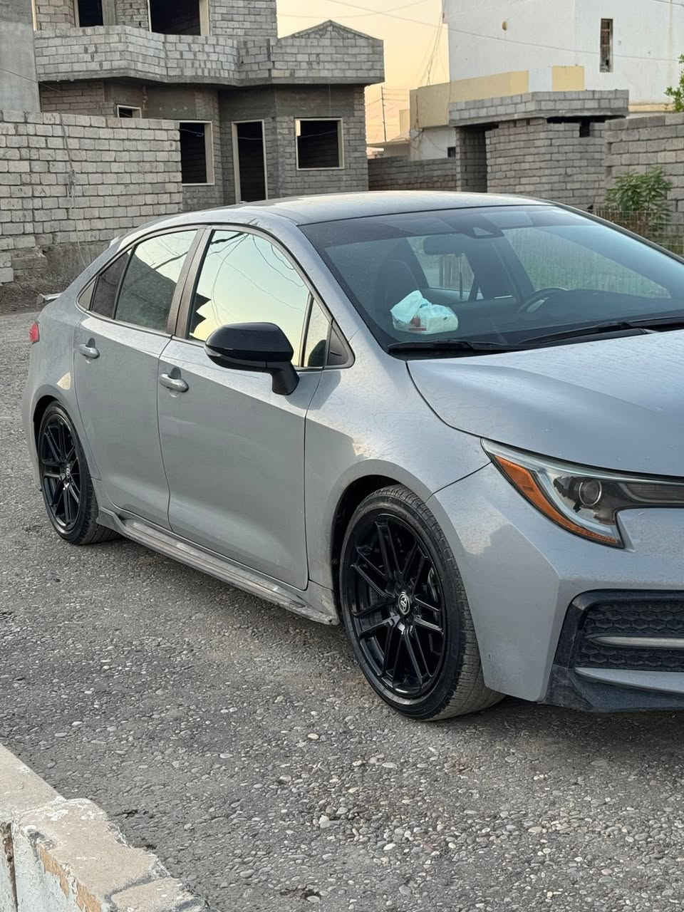 السلام عليكم
#للبيع 
كورلا APAX موديل ٢٢ فول مواصفات للاخير محرك ٢٠ بدون دوانز يسحك كلشي ، گير عادي رقم اربيل ، دخول ذكي ، بصمة ابواب سقف اسود ، لون اسمنتي ، تجي كزوز رياضي بلادي ، سيارة حلوة وجاهزة ومال جناي مايعوزها كلشي ، حادثها جاملغ جهة اليمين مبدل وشوية صبغ براس البونيد يعني السيارة قطعة وحدة وشرط بدون دواخل بدون شواصي ، سعرها 137 وبيها مجال ، نزلت سعرها بسبب ظرف ، السيارة متتقارن بالكورلات العاديات كـ لون ومواصفات ، عجبك السعر اتصل ماعجبك اعبرها و  تركب اغاتها ، مكانها صلاح الدين ، قضاء الشرقاط ، ***********
