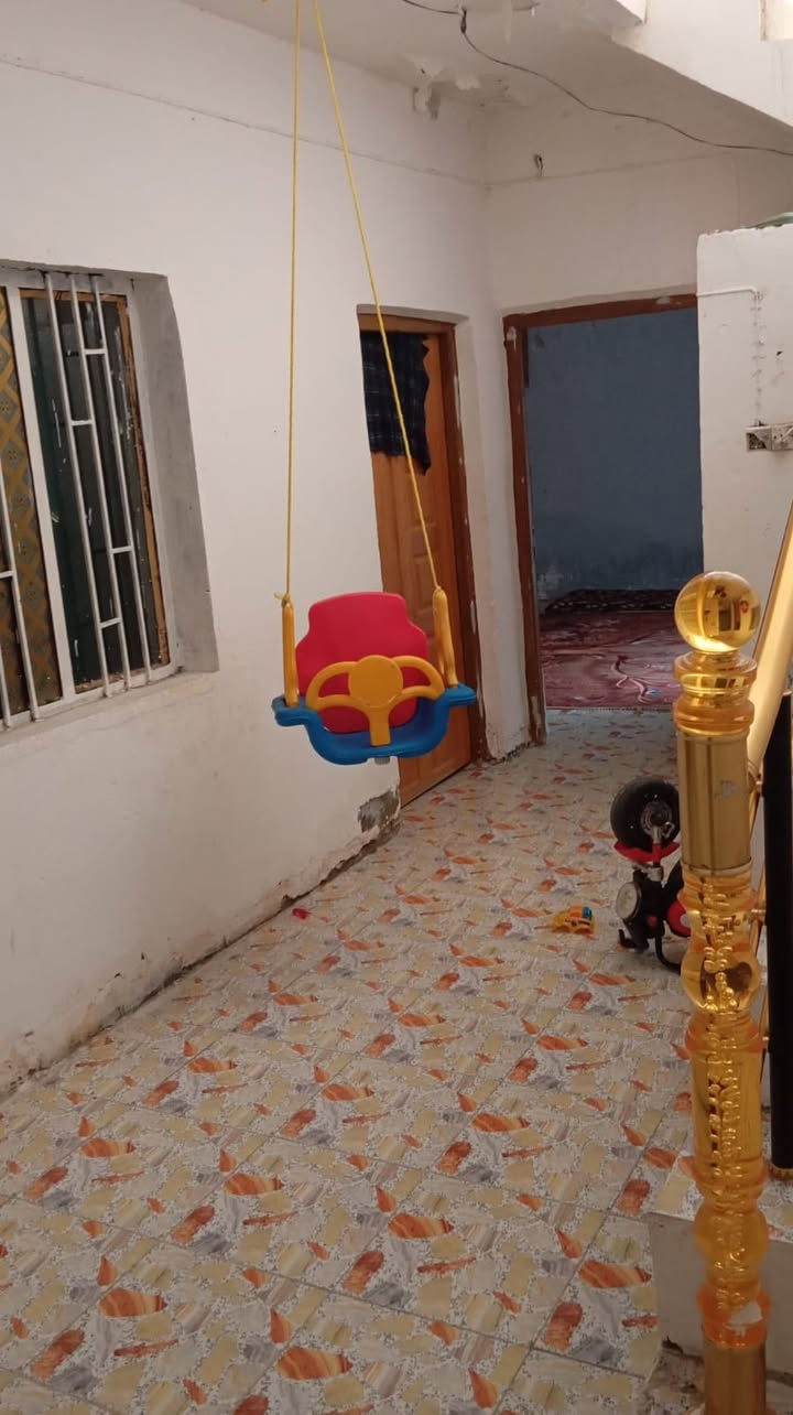 مشتمل للبيع طابو صرف مطلوب مبادرة مساحة ١٢٥م بناء ٢٠١٨ نظيف الموقع حي الاسرة الافراز
للاستفسار ***********
***********
